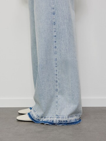 RÆRE by Lorena Rae Wide Leg Jeans Regular in Blau
