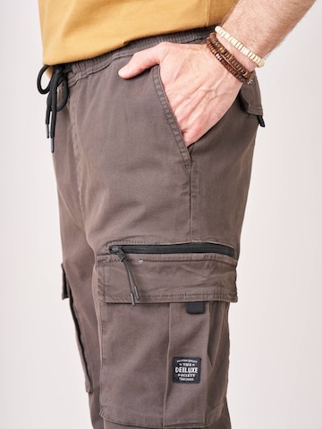 Deeluxe Regular Hose‌‌‌‌‌ in Grau