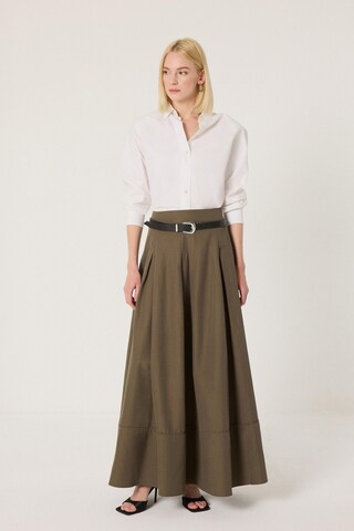 Touché Privé Rock 'A Line Skirt With Pocket Detail' in Grün: Vorderseite