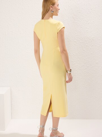 Trendyol Sukienka w kolorze żółty