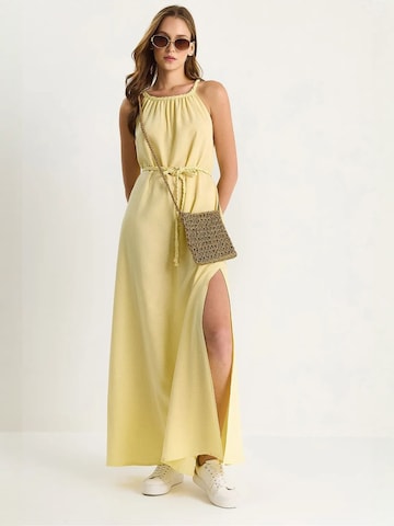 Bianco Lucci - Vestido em amarelo: frente