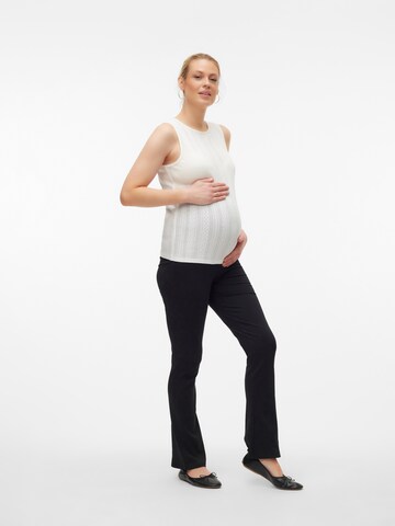 Flared Leggings 'LAVENDER' di Vero Moda Maternity in nero