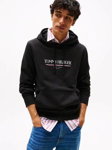 TOMMY HILFIGER Μπλούζα φούτερ 'Brand Love' σε μαύρο: μπροστά
