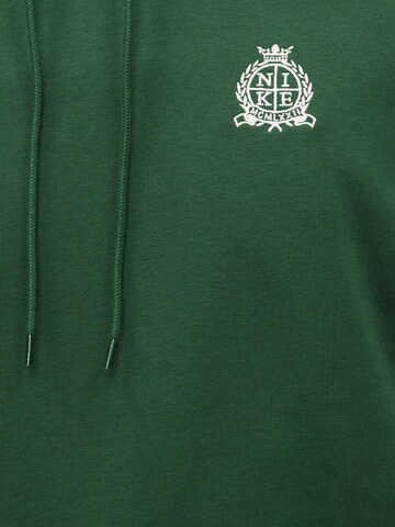 Nike Sportswear Sweatshirt 'Club' in Green