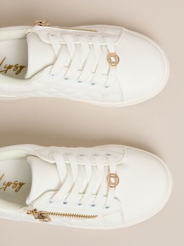 Lipsy Trainers in White