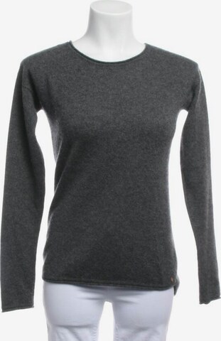 DELICATELOVE Sweater & Cardigan in XS in Grey: front