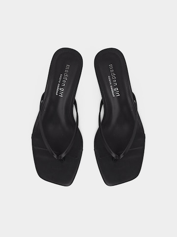 Madden Girl Teenslipper 'Charlenne' in Zwart