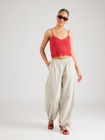 Tops en tricot 'Carola' ABOUT YOU en rouge