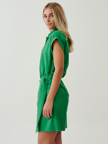 Tussah Košeľové šaty 'AVRIL' - Zelená