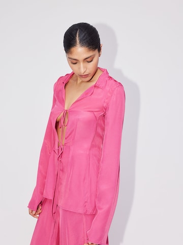 ABOUT YOU REBIRTH STUDIOS Blouse 'SUNSET' in Roze