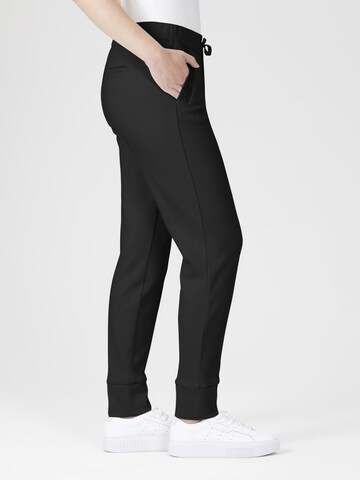 st.Ann Slim fit Pants in Black