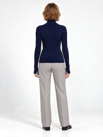 RYVAN Svetr 'Pullover' – modrá