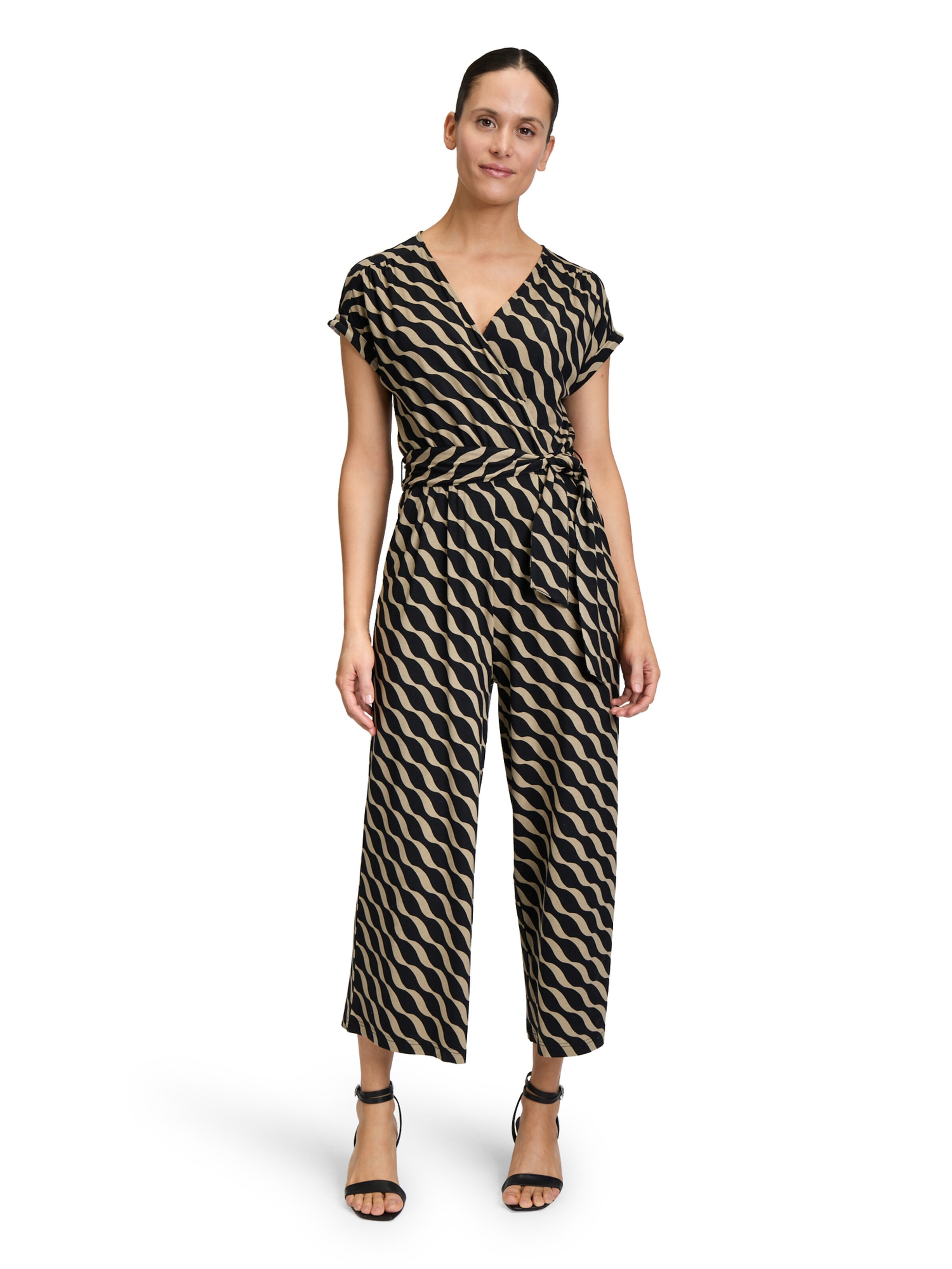 Betty Barclay Jumpsuit in Zwart: voorkant