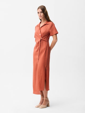 adl Kleid‌‌‌‌ in Braun