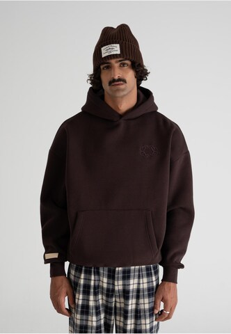 Prohibited Sweatshirt 'Legacy' in Bruin: voorkant