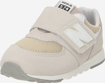 Baskets new balance en beige : devant