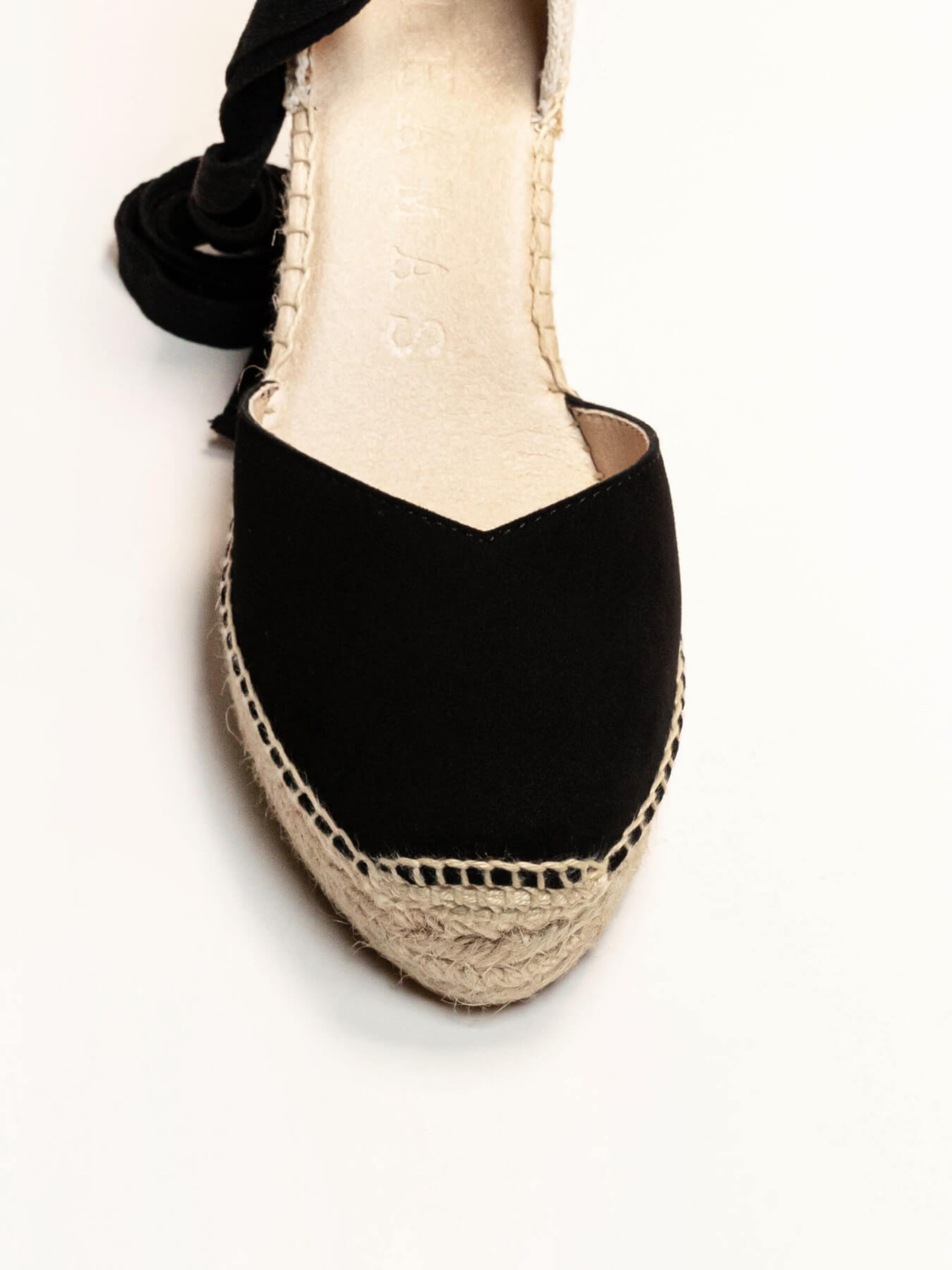 Sandalo 'Alpargata Cuña 10 cm' di Alhamas in nero