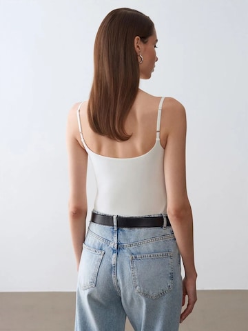 Dilvin Tanktops & Camis in Weiß