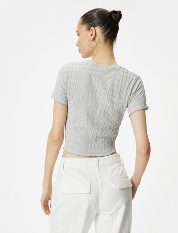 Koton T-Shirt in Grau