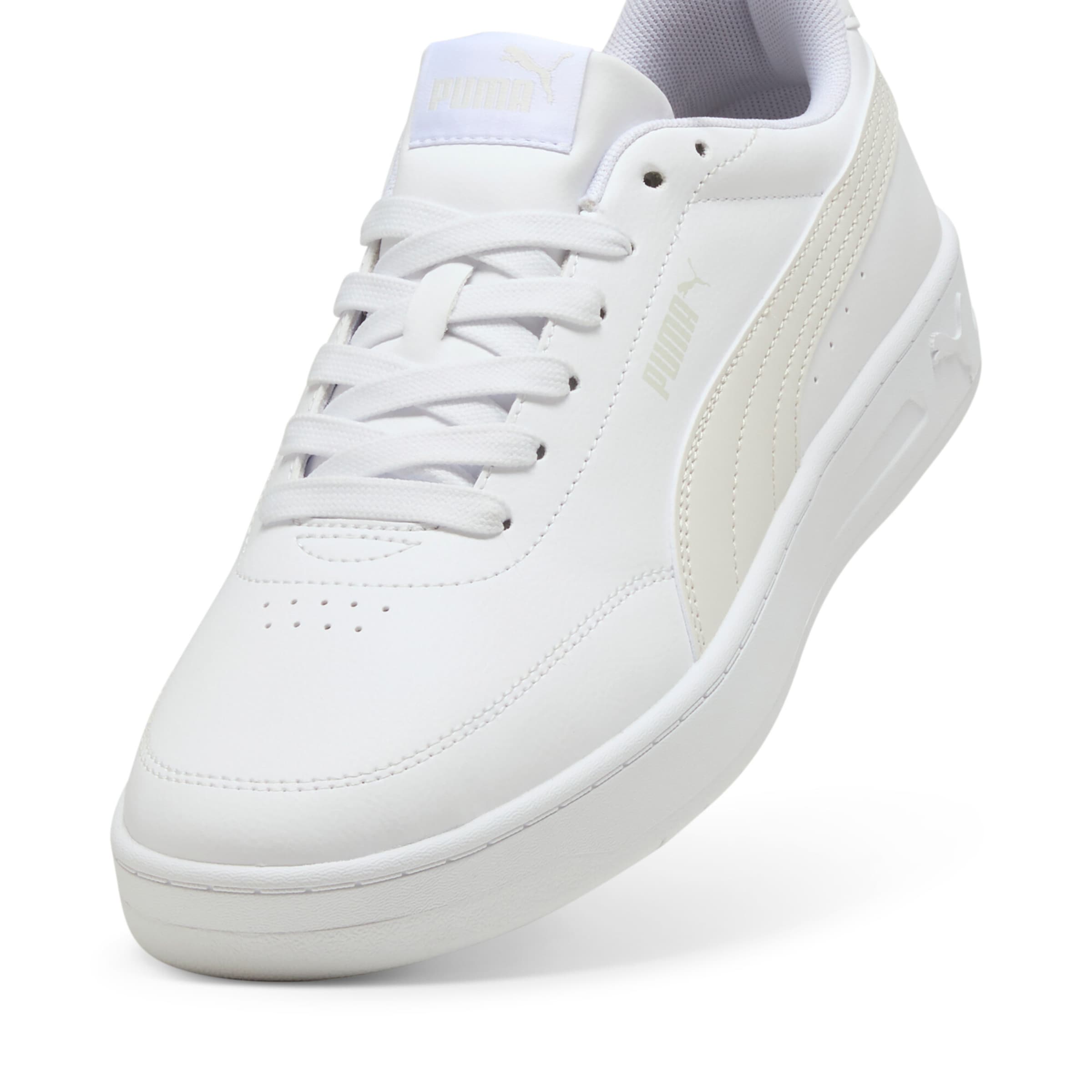 PUMA Sneakers in White