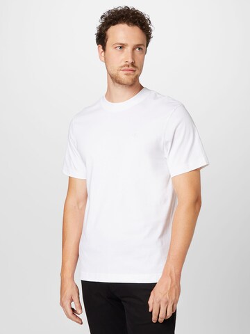 Calvin Klein Jeans T-shirt i grå: framsida