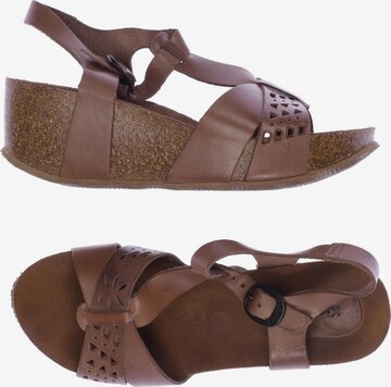 Kickers Sandals & High-Heeled Sandals in 38 in Brown: front