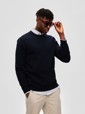 SELECTED HOMME Pullover 'MADDEN' in Blau
