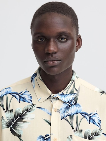 Fit confort Chemise ' BHAmelo Floral ' BLEND en beige