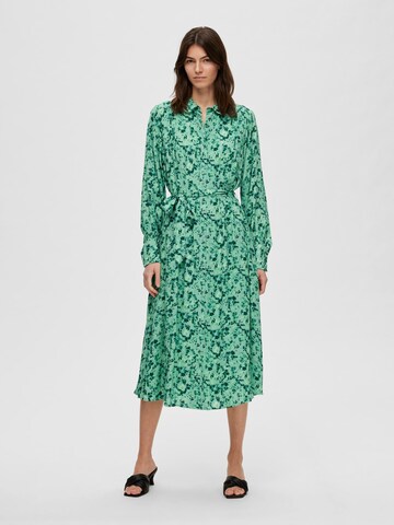 Robe-chemise 'Walda' SELECTED FEMME en vert : devant