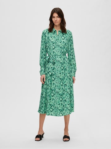 Robe-chemise 'Walda' SELECTED FEMME en vert : devant