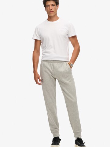 Superdry Tapered Broek 'Essential' in Grijs