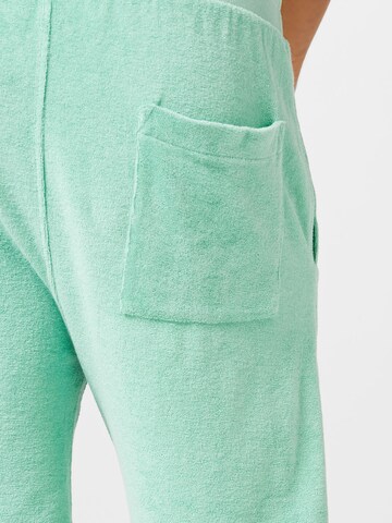 Juvia Normalny krój Spodnie w kolorze zielony