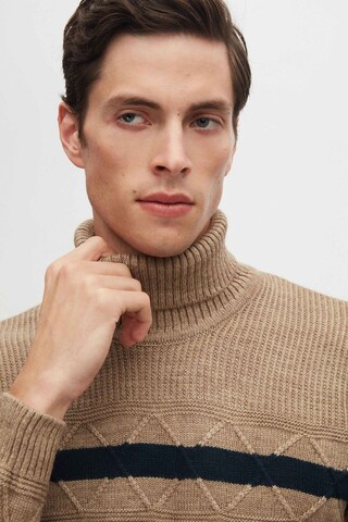 D’S Damat Sweater in Beige