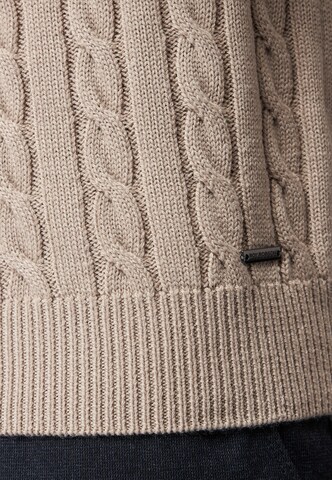 ROY ROBSON Sweater in Beige