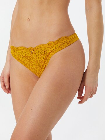 String 'Rose' Hunkemöller en jaune : devant