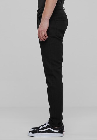 2Y Premium Tapered Jeans in Black