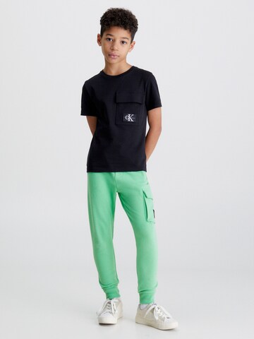 Effilé Pantalon Calvin Klein Jeans en vert