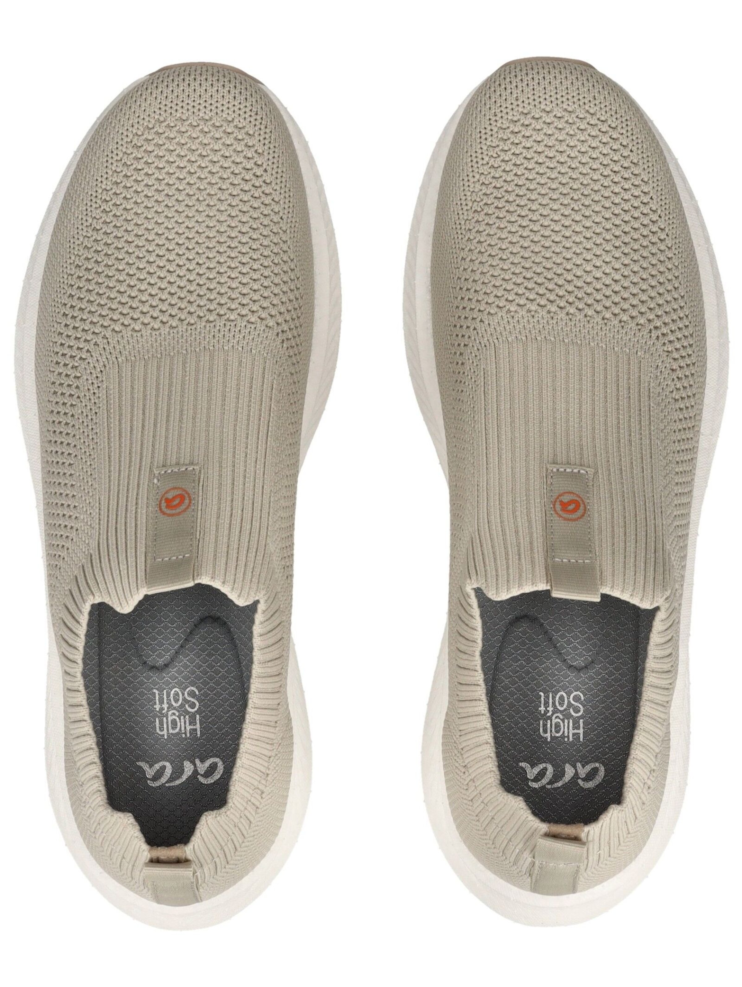 ARA Platform trainers in Grey