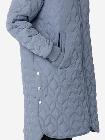 ILSE JACOBSEN Between-seasons coat in Blue