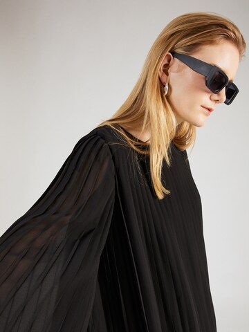 OBJECT Dress in Black