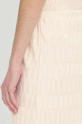b.young Rock 'BYUVIKA' in Beige