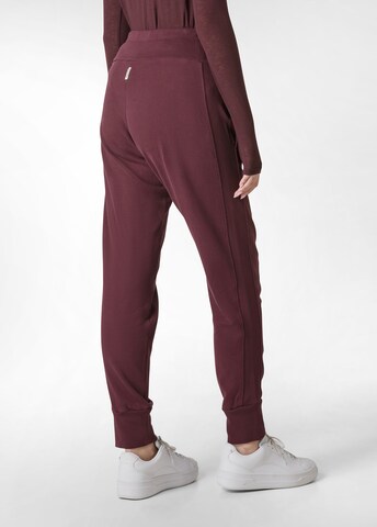 DEHA Tapered Broek in Rood