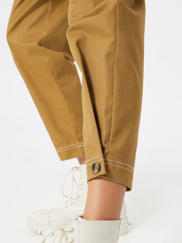 Gina Tricot Tapered Pleat-front trousers 'Kali' in Yellow