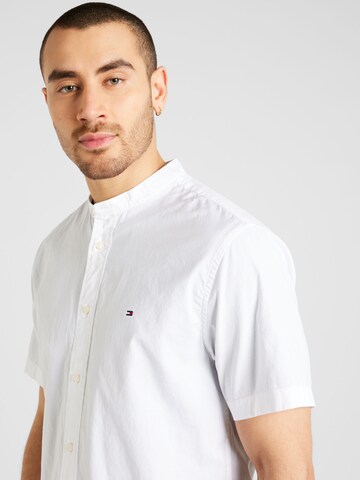 Coupe regular Chemise 'Flex' TOMMY HILFIGER en blanc