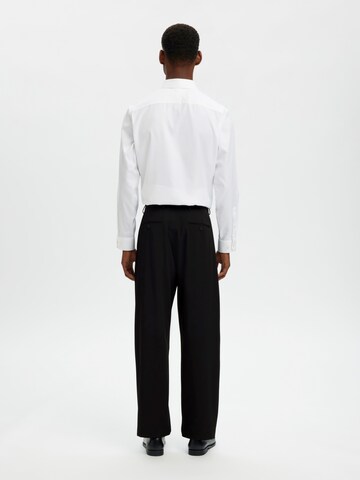 SELECTED Szabványos Nadrág 'SLHLIAM' - fekete