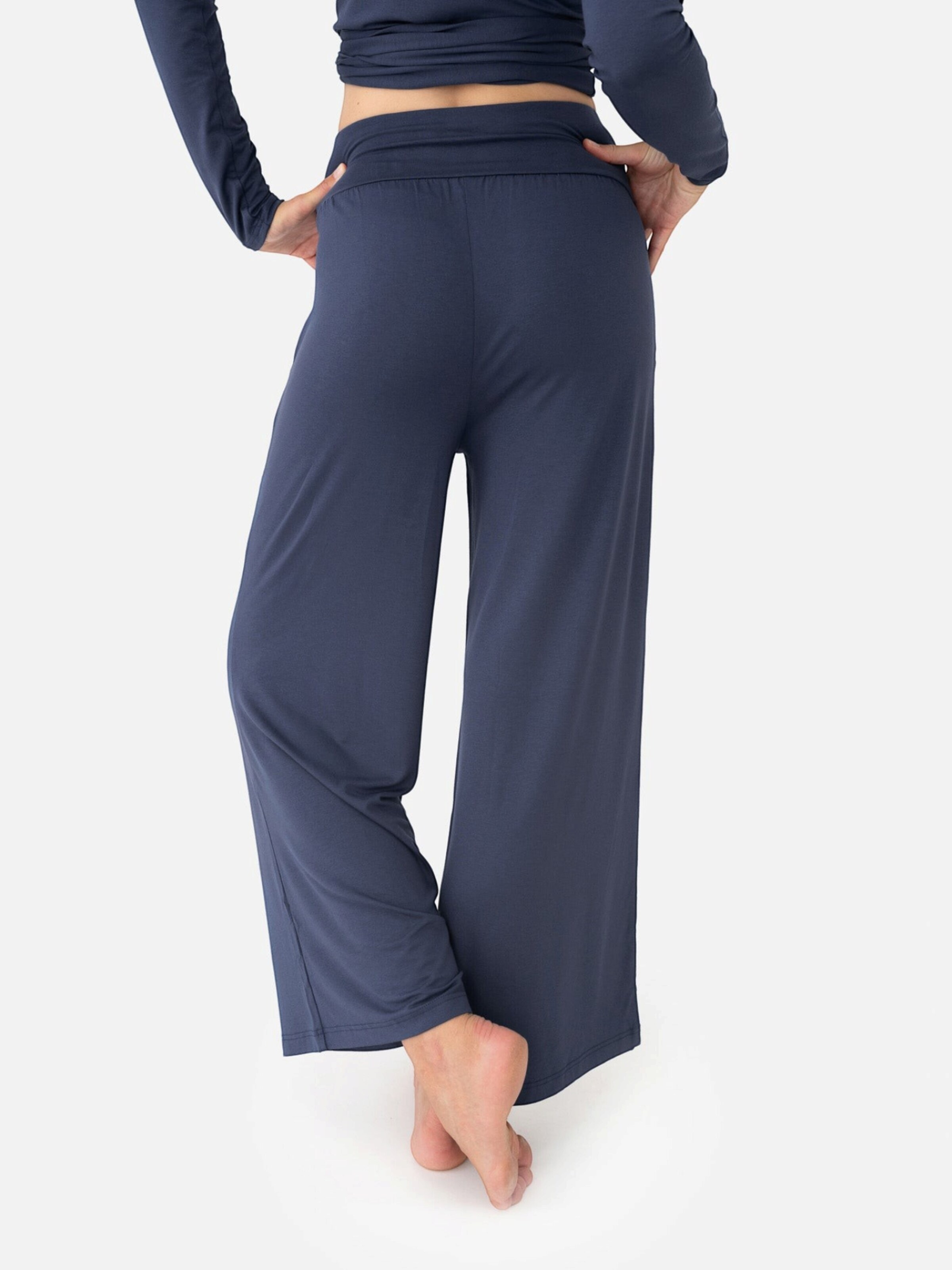 LOTUSCRAFTS Wide leg Sports trousers 'Heya Culotte' in Blue