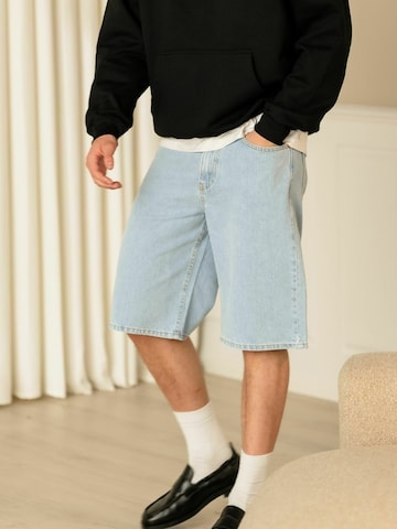 Regular Pantalon ' Denim shorts ' TEESHOPPEN en bleu