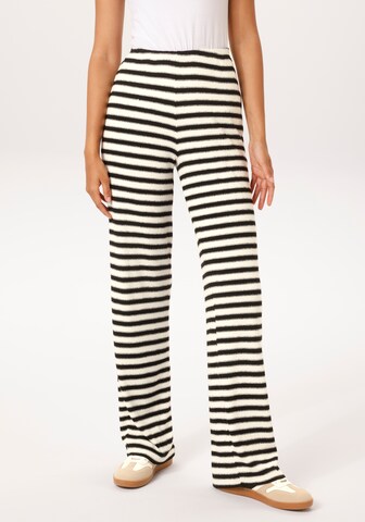 Aniston CASUAL Wide leg Pants in White: front