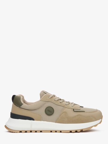 ES8 Sneakers '90-032' in Beige: front