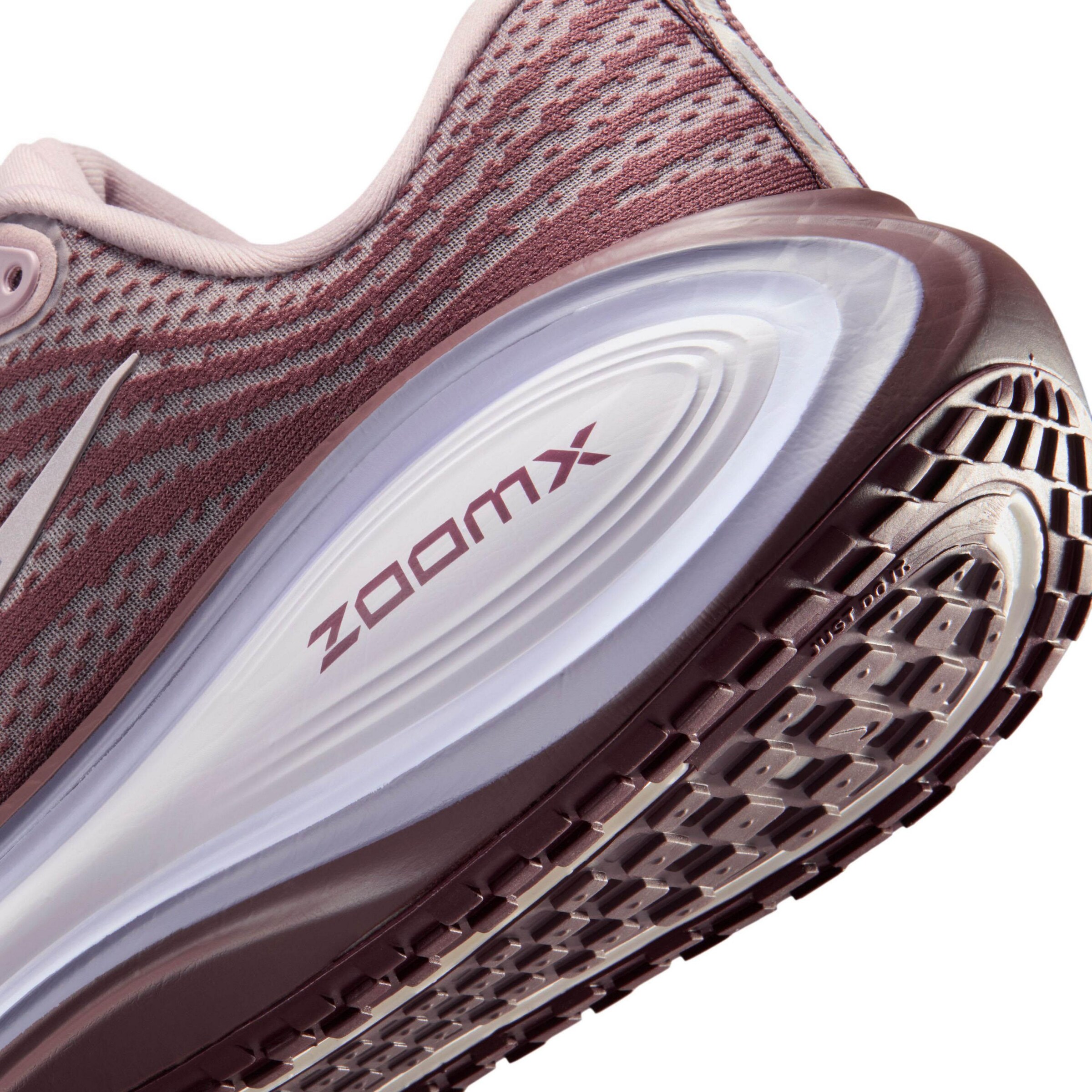 NIKE Обувь для бега 'VOMERO PLUS' в Красный
